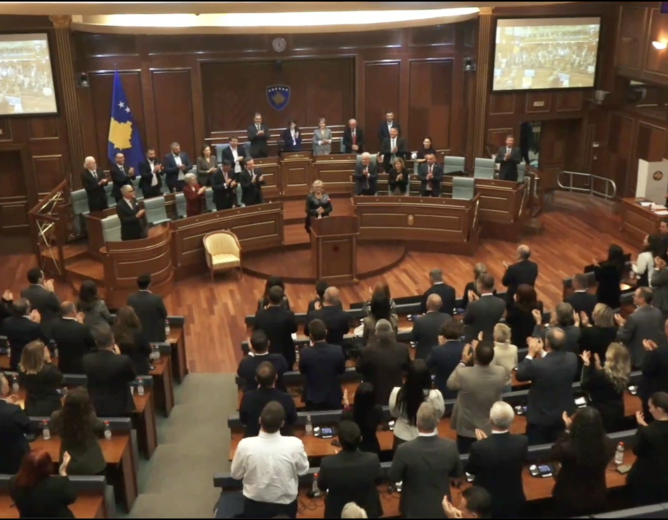 VLEN: Kosova dëshmoi forcën e demokracisë, urime Presidentes së re